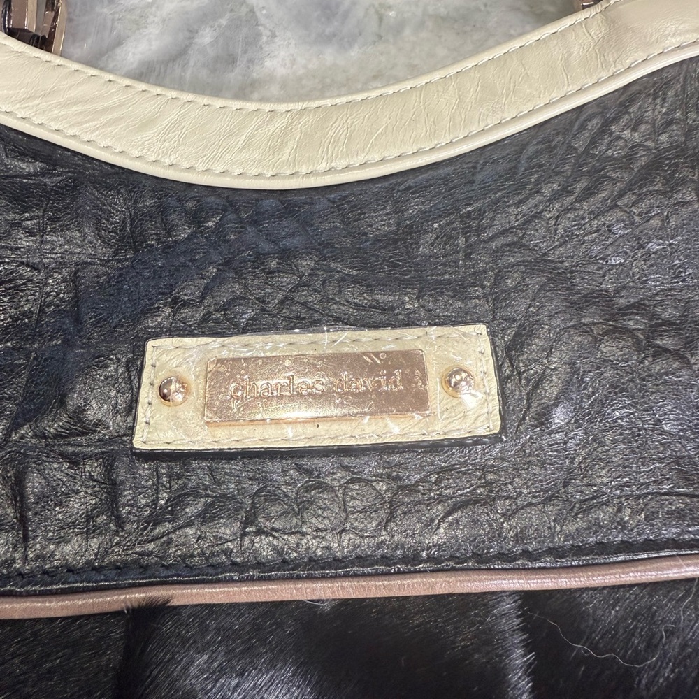 Charles David Fur-Trimmed Black and Cream Hobo Bag - Picture 3 of 6